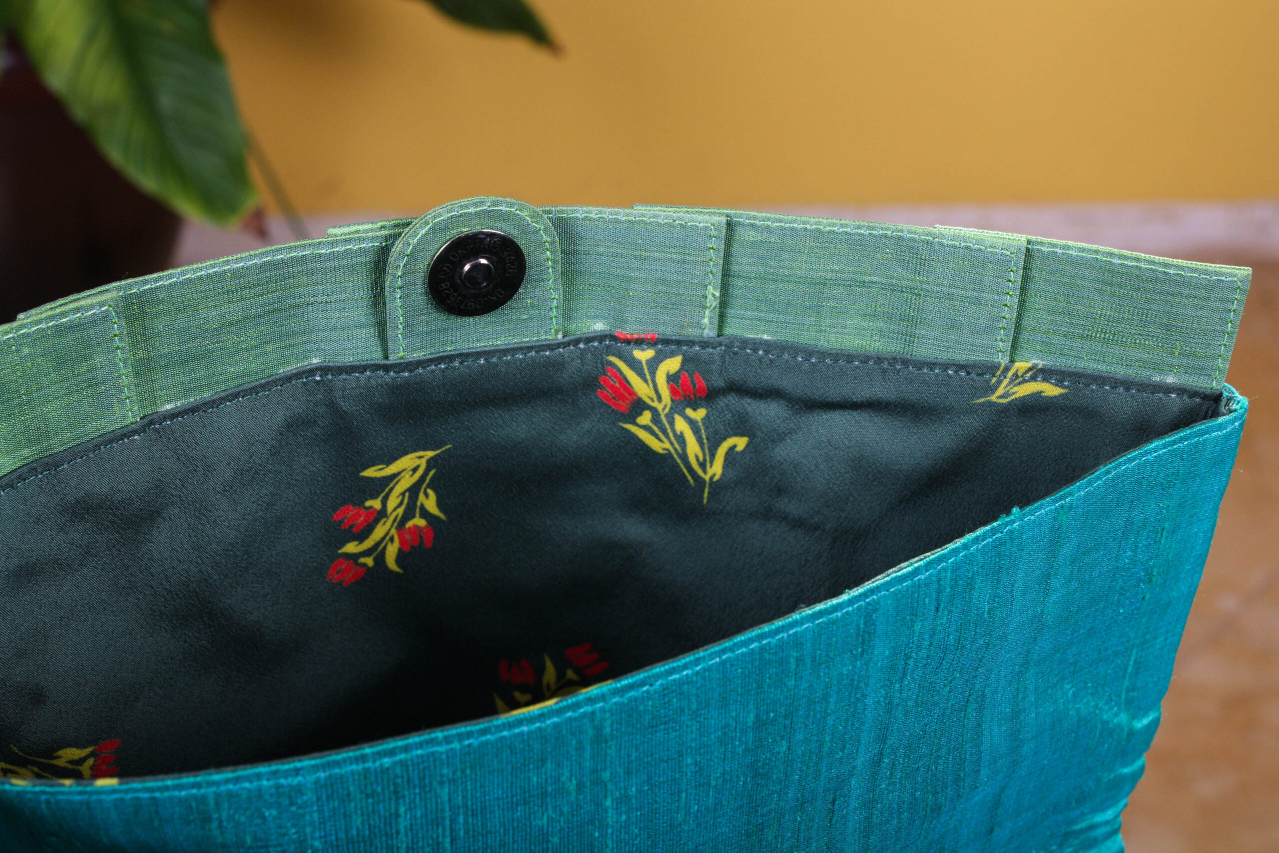 Teal Green Handmade Silk Clutch Purse - Image 5