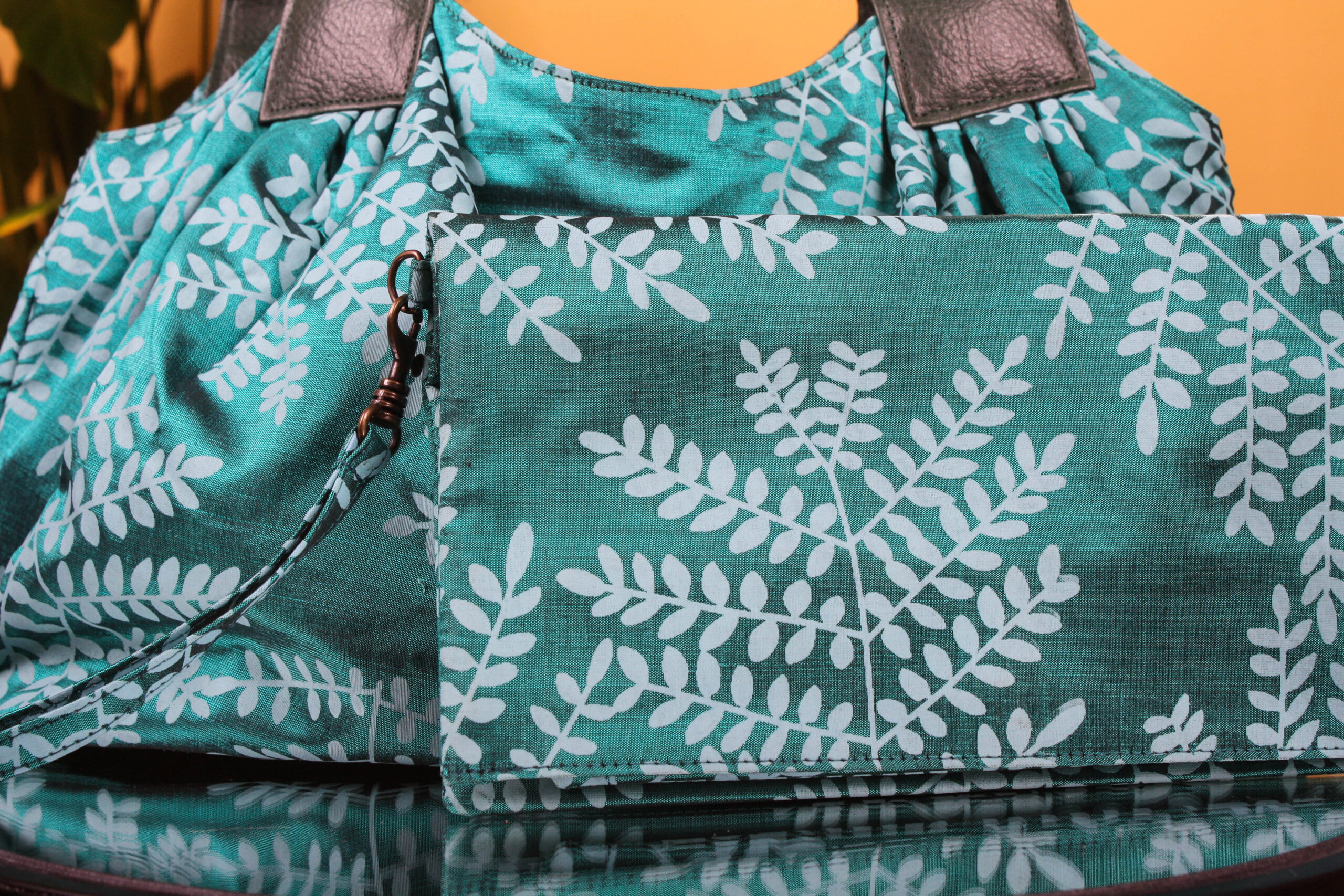 Floral Green Shimmery Silk Hobo Bag & Silk Wallet Set - Image 5