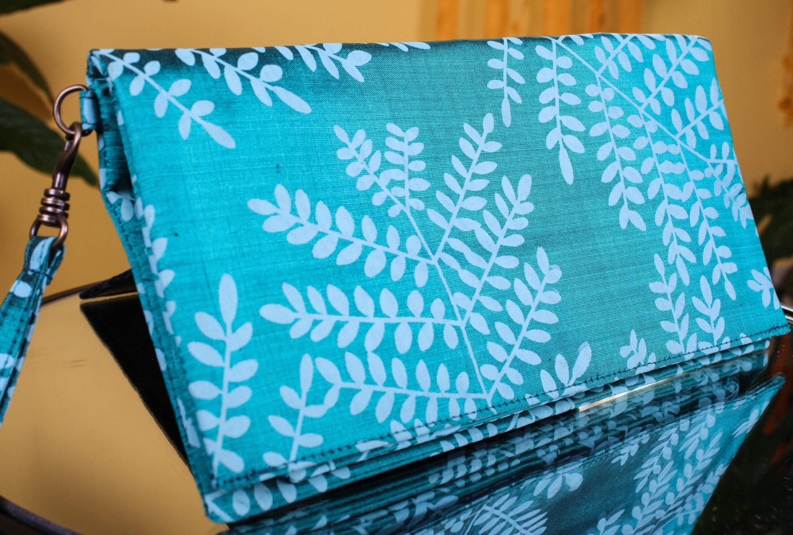 Floral Green Shimmery Silk Hobo Bag & Silk Wallet Set - Image 6